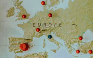 Mapa de Europa con marcadores que representan países y flujos comerciales vinculados al SPG Unión Europea, destacando el impacto en las importaciones y el origen preferencial